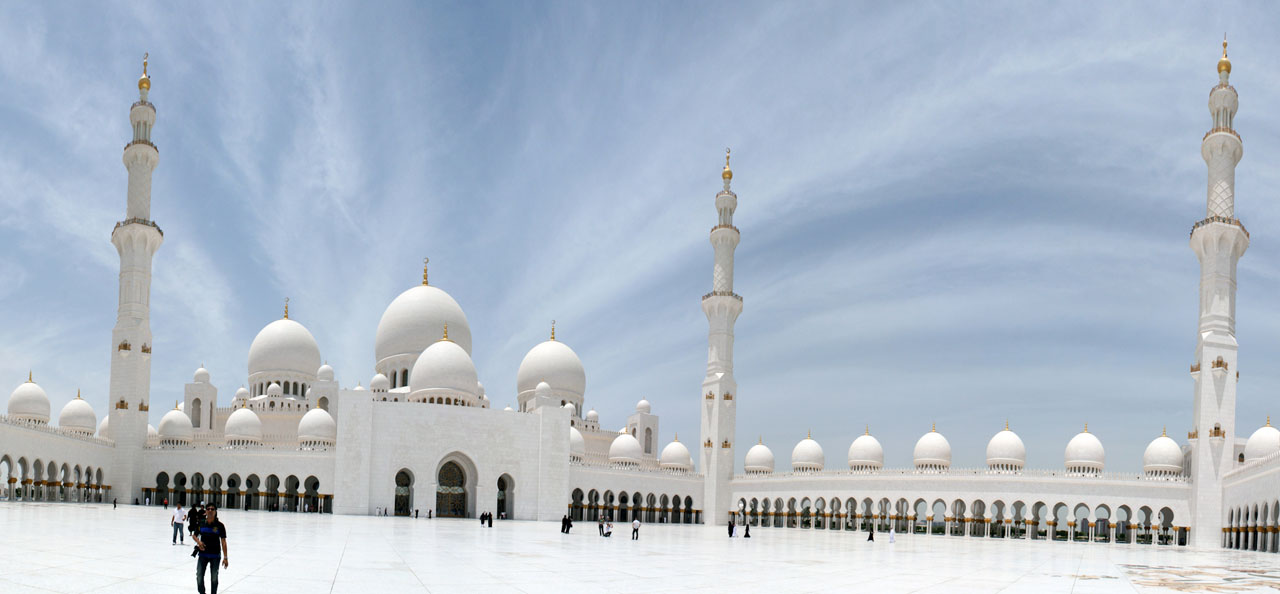 Die Sheikh Zayed Grand Mosque in Abu Dhabi